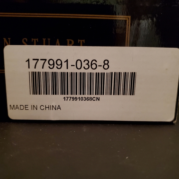 ❤Elegant Red Satin Pumps by Colin Stuart❤ - Picture 4 of 16